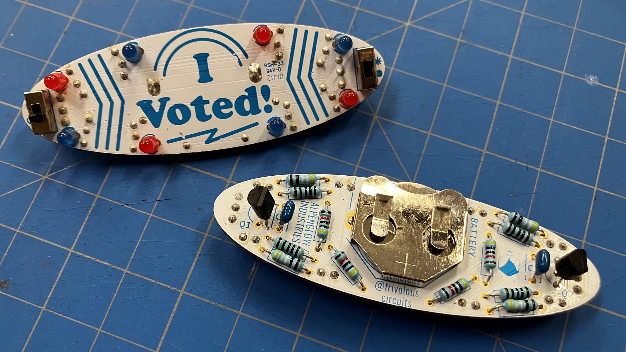 I Voted/Yo Voté Blinky Badge Soldering Kit